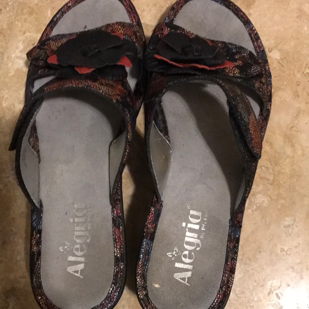 Algeria size 39 open toe